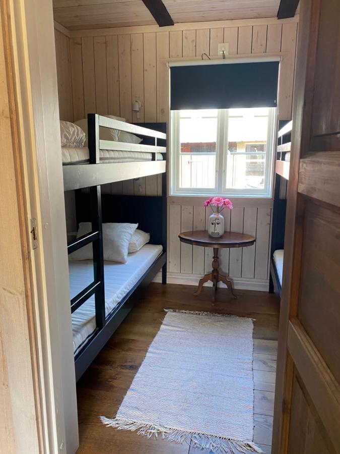 Bo I Egen Stuga Pa Haerlig Oelandsgard Köpingsvik Exterior foto